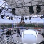 Un plateau télé perché sur le toit du Trocadéro